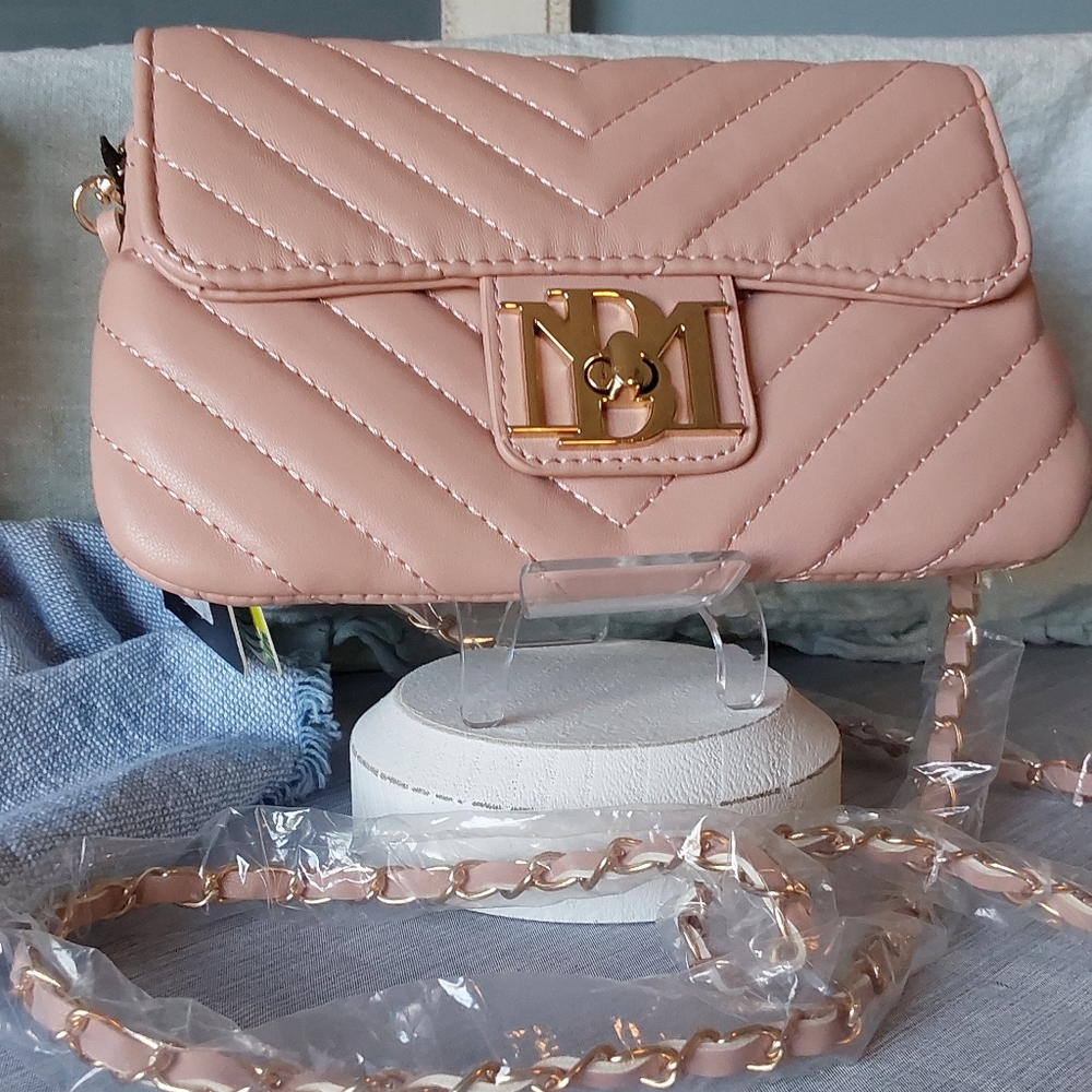 NWT Badgley Mischka quilted cross body